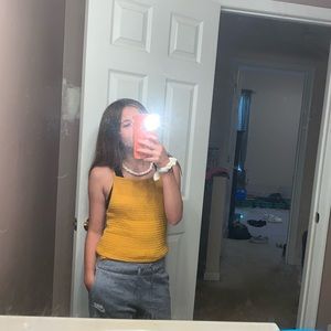 Meet your Posher, Leona